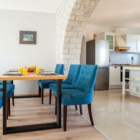 Holiday apartment IVICA Milohnici Bagian luar foto