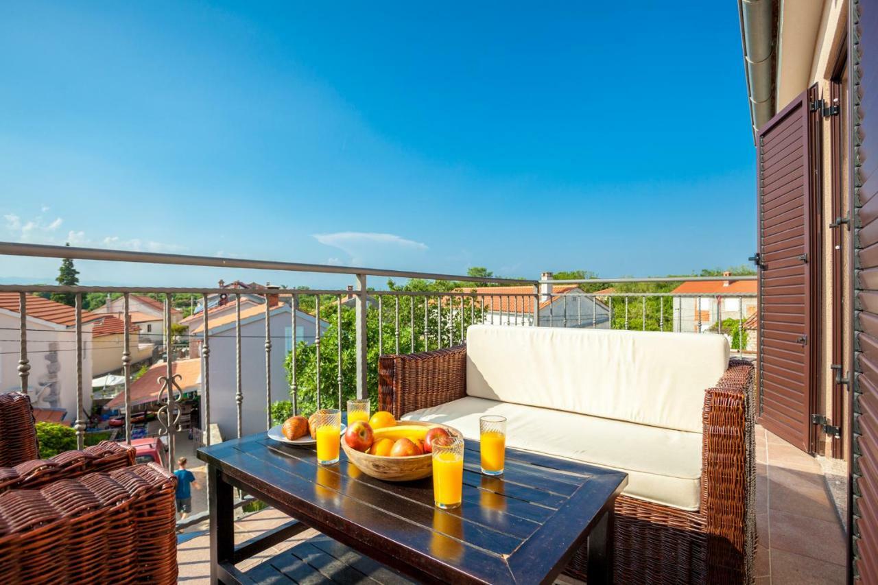 Holiday apartment IVICA Milohnici Bagian luar foto