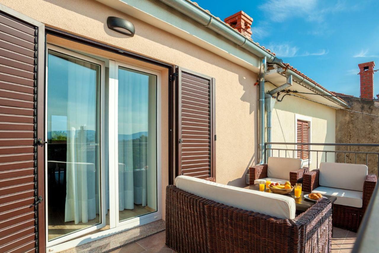 Holiday apartment IVICA Milohnici Bagian luar foto