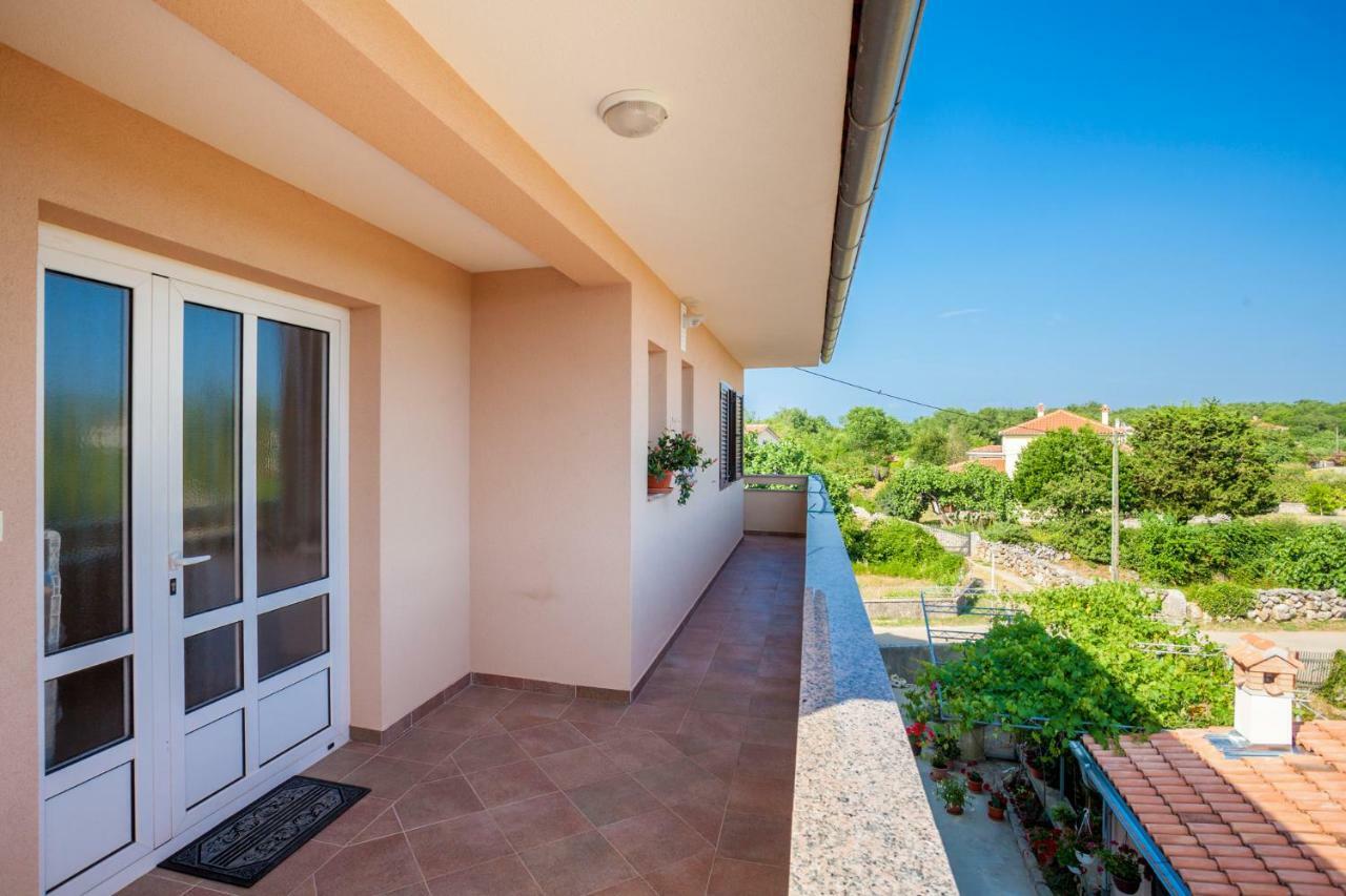 Holiday apartment IVICA Milohnici Bagian luar foto